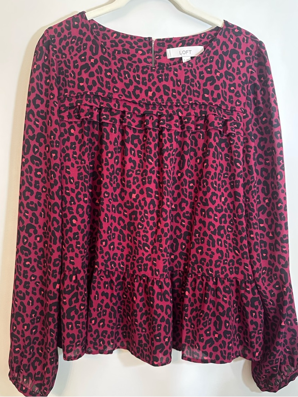 LOFT Womens Red and Balck Leopard Print Tiered Crewneck Blouse Size M Career
